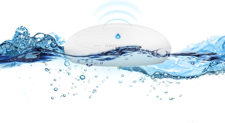 Fibaro FGBHFS-101 Flood, Water & Temperature Sensor Homekit enabled water leakage detector, white - Image 5