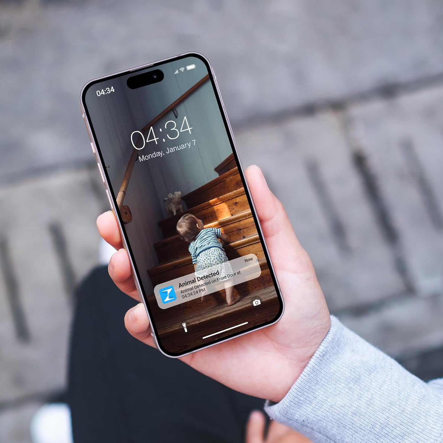 Zmodo 1080p Full HD Outdoor Wireless Security Camera System, Plug-In, Smart Home Indoor Outdoor WiFi IP Camera with Night Vision, Compatible with Alexa - Image 7